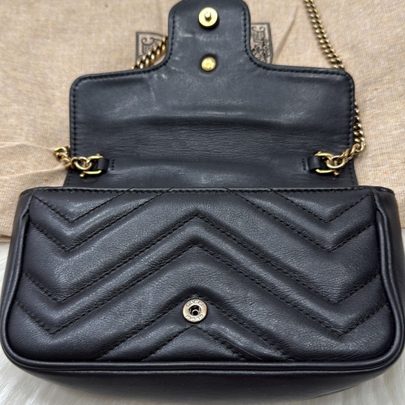 GUCCI GG Marmont Mini Bag - Picture 9 of 15